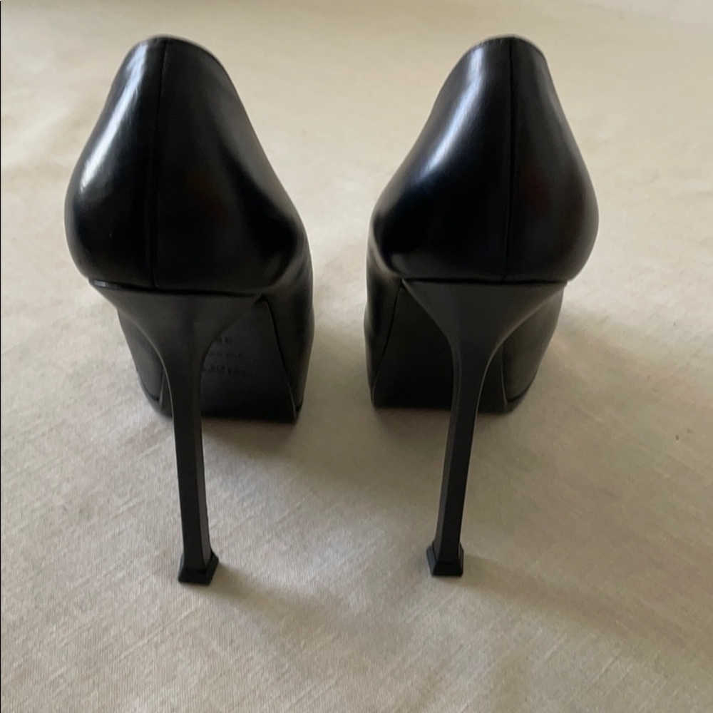 YSL Pumps - Picture 2 of 4